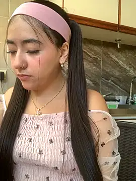 Snapshot of CatalinaSantana_Pink chatting on 03.11.26 CatalinaSantana Pink online show from 03.11.26