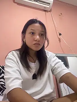 Snapshot of SoftPeachh chatting on 04.03.26 SoftPeachh online show from 04.03.26