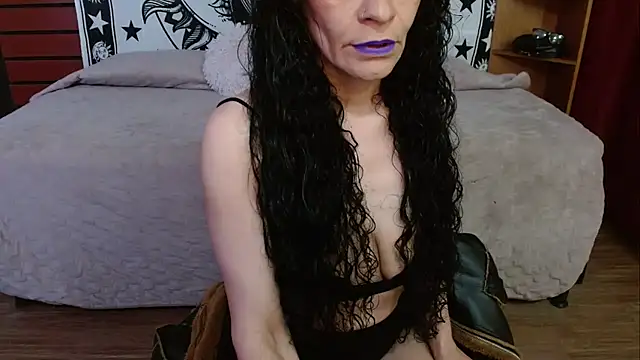  Alexandra Jones online show from 07.04.26