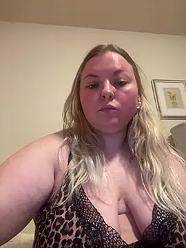 Jewelsbby93 online show from 03.10.26