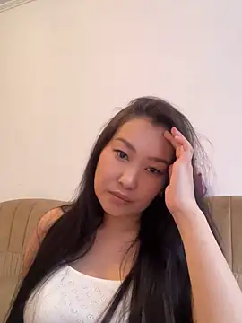 yumiXO online show from 03.17.26