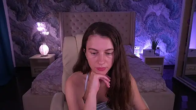 Snapshot of LittleJulii chatting on 07.28.26 LittleJulii online show from 07.28.26