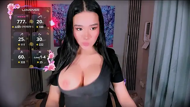 xBigSurpriseLorainex online show from 05.11.26