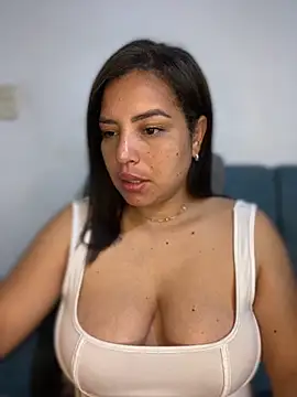 Kira33  online show from 03.11.26