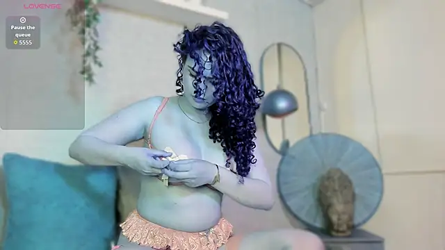 Snapshot of Cheryyl_Blossom chatting on 03.13.26 Cheryyl Blossom online show from 03.13.26