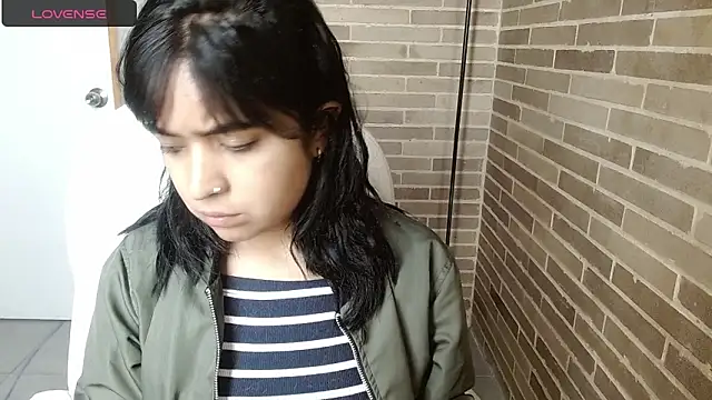 sweet-little online show from 06.10.26