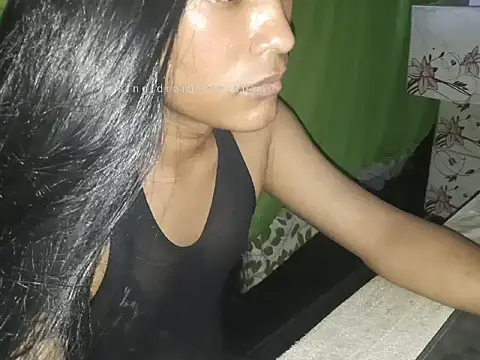 Snapshot of samiya_1 chatting on 03.25.26 samiya 1 online show from 03.25.26