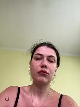 Snapshot of Cutee_Erika chatting on 07.29.26 Cutee Erika online show from 07.29.26