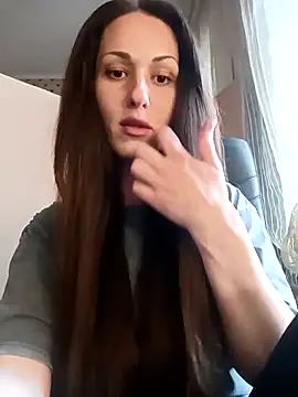 LunaCrystall online show from 04.16.26