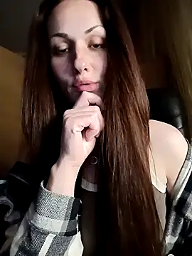 LunaCrystall online show from 04.19.26