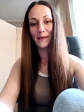 LunaCrystall online show from 04.26.26