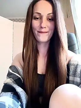 LunaCrystall online show from 04.30.26