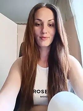 LunaCrystall online show from 06.06.26