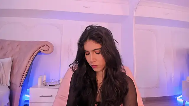 Snapshot of LucianaBlanco_ chatting on 05.19.26 LucianaBlanco online show from 05.19.26
