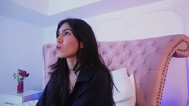 Snapshot of LucianaBlanco_ chatting on 07.19.26 LucianaBlanco online show from 07.19.26
