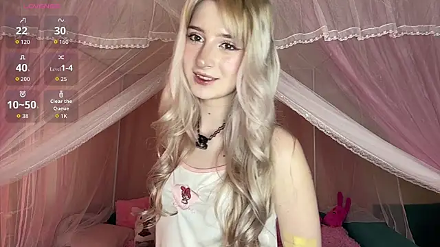 OnlyEva1 online show from 05.05.26