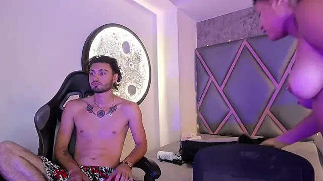 Snapshot of Wolf_Kitty chatting on 04.01.26 Wolf Kitty online show from 04.01.26