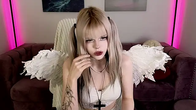 Snapshot of VitaMorphosis chatting on 03.26.26 VitaMorphosis online show from 03.26.26