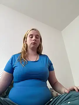 Young Milka online show from 03.17.26