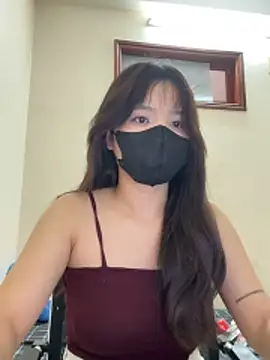 VyVy18 online show from 06.17.26