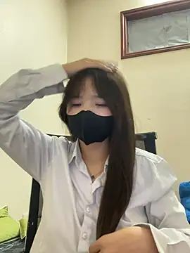 VyVy18 online show from 06.23.26