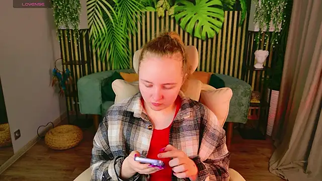 AnnaMoris online show from 03.18.26