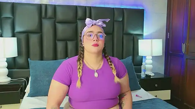 VioletMonroee online show from 03.15.26