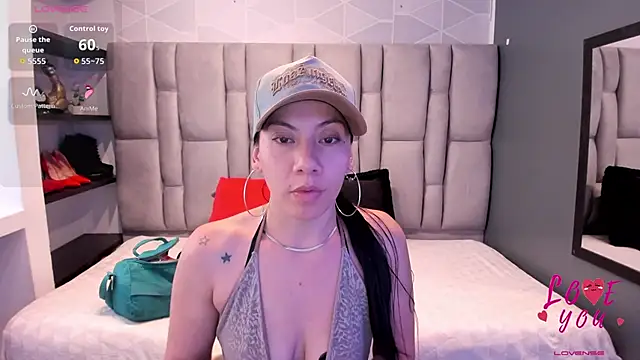Snapshot of Abril_Fox__ chatting on 06.06.26 Abril Fox online show from 06.06.26