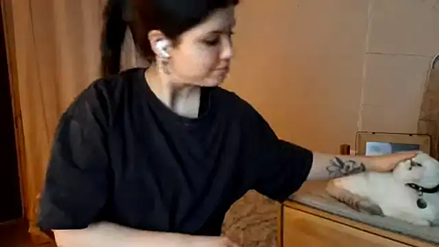 MiaTemptress online show from 04.29.26