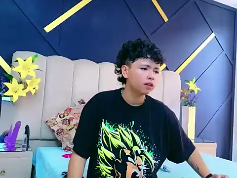 NikiEvanz online show from 04.19.26