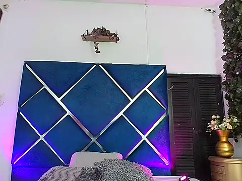 AnaisNuaghty online show from 03.23.26