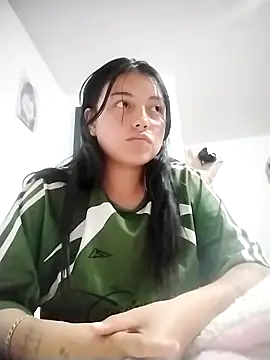 Snapshot of carit-8 chatting on 04.04.26 carit-8 online show from 04.04.26