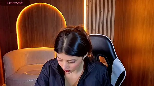 Lia queen tx online show from 05.28.26