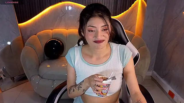 Lia queen tx online show from 08.07.26