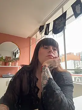 Snapshot of MidnightHearts chatting on 03.31.26 MidnightHearts online show from 03.31.26