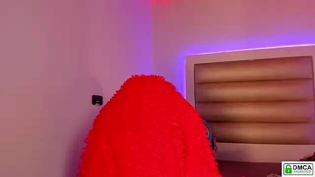 Snapshot of Layra_vega_ chatting on 04.06.26 Layra vega online show from 04.06.26