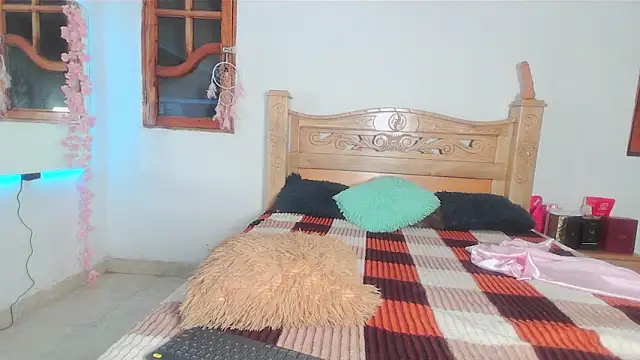 issi belle   online show from 03.16.26