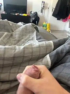 makemecumFREE9 online show from 03.14.26