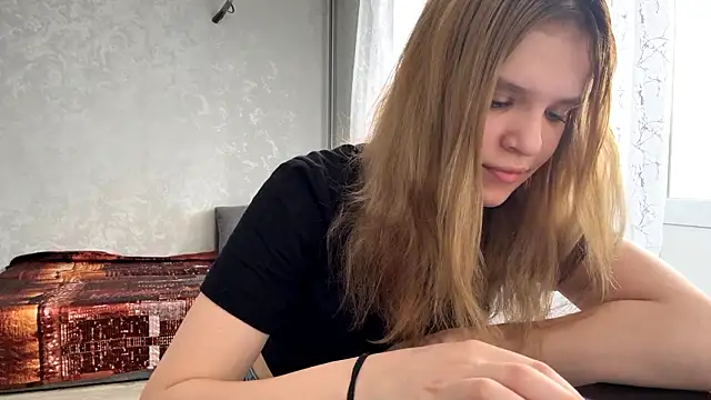 Snapshot of OlaTaulbee chatting on 03.14.26 OlaTaulbee online show from 03.14.26