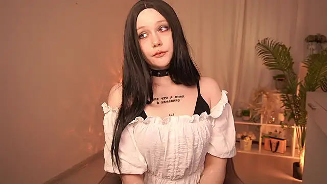 Snapshot of MuseLuna chatting on 03.23.26 MuseLuna online show from 03.23.26