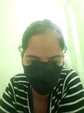 nidhiyadav00 online show from 04.13.26