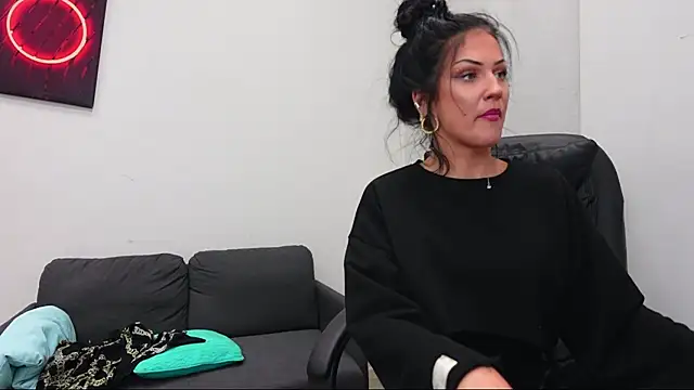 Nicky Diam online show from 04.04.26