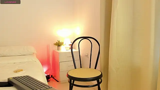 kora bliss online show from 03.15.26