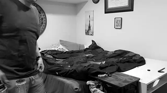 Snapshot of bored1080 chatting on 04.11.26 bored1080 online show from 04.11.26