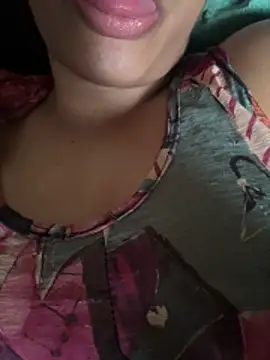 Snowygirl11 online show from 04.08.26