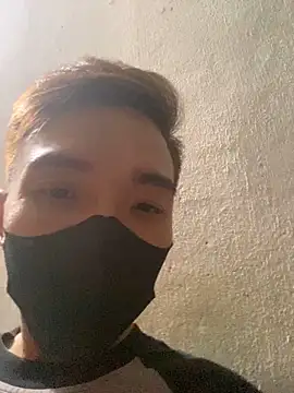 Snapshot of NIGHT_20 chatting on 03.25.26 NIGHT 20 online show from 03.25.26