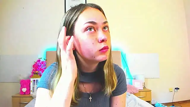 MelanieCuty online show from 05.27.26