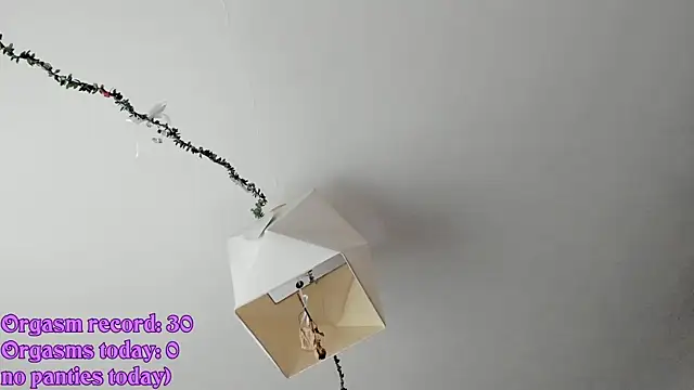 Snapshot of RileyNymph chatting on 05.20.26 RileyNymph online show from 05.20.26