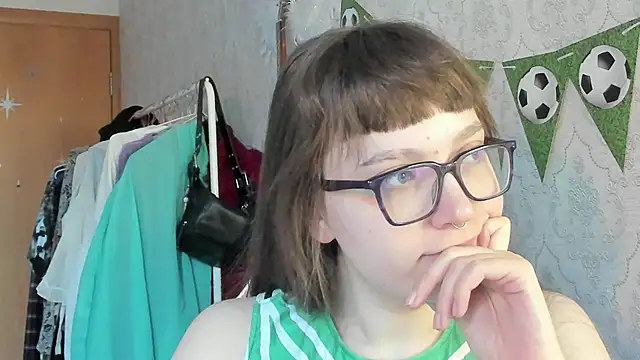 Snapshot of RileyNymph chatting on 06.30.26 RileyNymph online show from 06.30.26