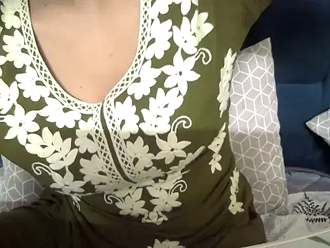 Aradya  online show from 04.29.26